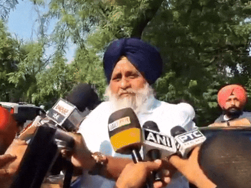 सुखबीर बादल नाभा जेल में मजीठिया से मिले:बोले- पटियाला SSP देश छोड़ने के लिए पासपोर्ट बनवा लें; अकालियों को जितना दबाएंगे, वो उतना उठेंगे