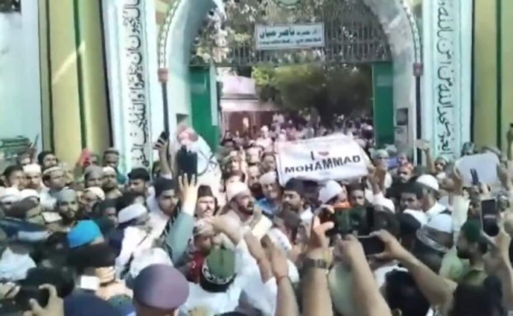 UP Cleric Detained After His 'I Love Muhammad' Video Sparks Massive Protest