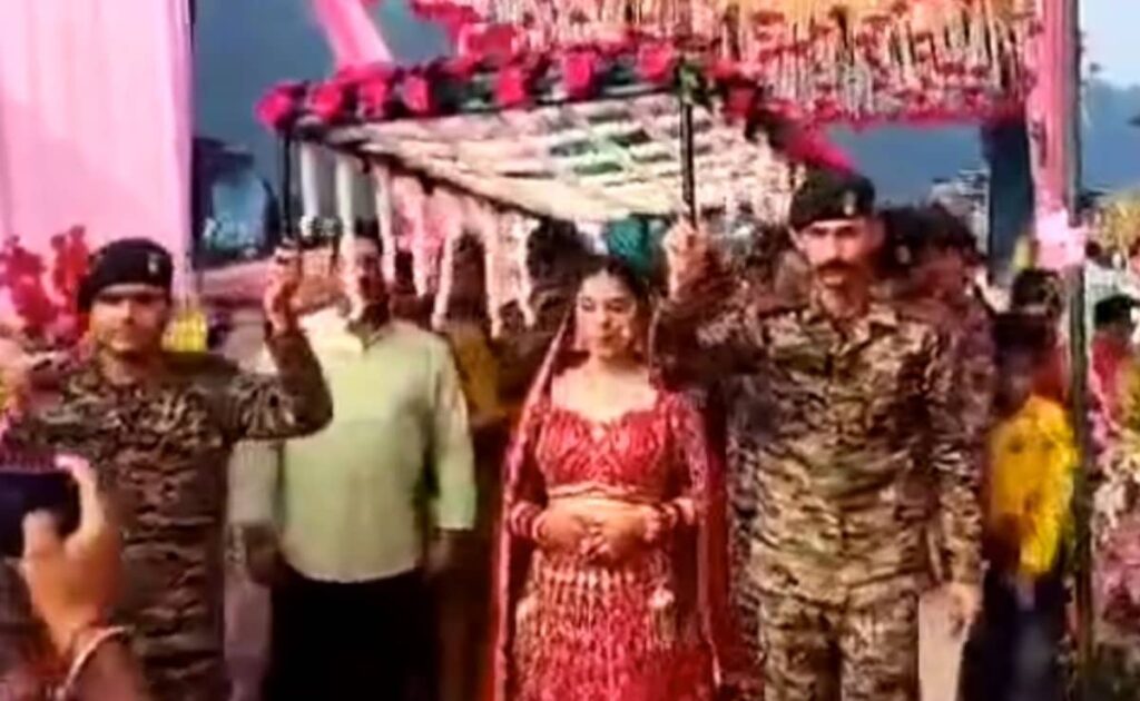 Soldiers Fulfil Role Of Brother At Woman's Wedding, Guests Choke Up
