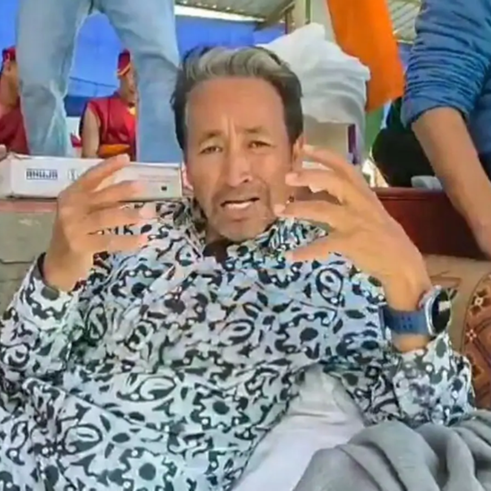 सोनम वांगचुक अरेस्ट केस- सुप्रीम कोर्ट में आज सुनवाई:पत्नी ने गिरफ्तारी के खिलाफ याचिका दायर की थी; 19 दिन से जोधपुर जेल में बंद