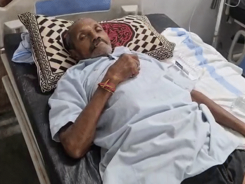 मंत्री के काफिले की गाड़ी ने 7 को उड़ाया:ई-रिक्शा को मारी टक्कर, न मंत्री रुके-न काफिला; डॉक्टर बोले- बुजुर्ग का पैर काटना पड़ेगा