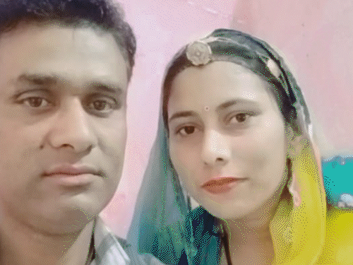 पिता के सामने ही बस में जिंदा जले दो बेटे:साली और एक बच्चे को बाहर फेंका; परिजन बोले- मरीज को बैठाने के बाद एंबुलेंस में डीजल डलवाया