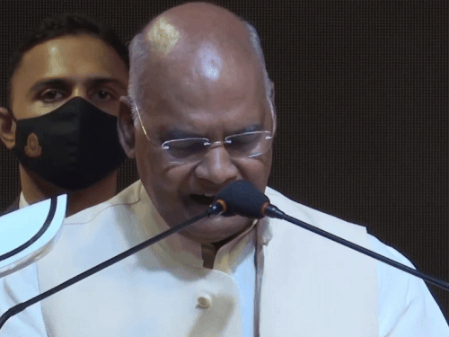 पूर्व राष्ट्रपति रामनाथ कोविंद पंतनगर पहुंचे:कैंची धाम के दर्शन करेंगे, नैनीताल में सुरक्षा सख्त; भारी वाहनों का प्रवेश प्रतिबंधित, ट्रैफिक डायवर्ट