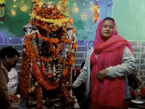 'ओम नम: शिवाय' से जुड़ा केदारनाथ की डोली का रहस्य:हर दिशा से अलग रंग में दिखते शिव के 5 रूप; आज 17 KM की यात्रा कर पहुंचेंगे गुप्तकाशी