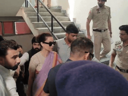 कंगना ने बठिंडा कोर्ट में माफी मांगी:बोलीं- मिसअंडरस्टैंडिंग हुई, मेरी मंशा नहीं थी; बुजुर्ग किसान को ₹100 में धरना देने वाली बताया था