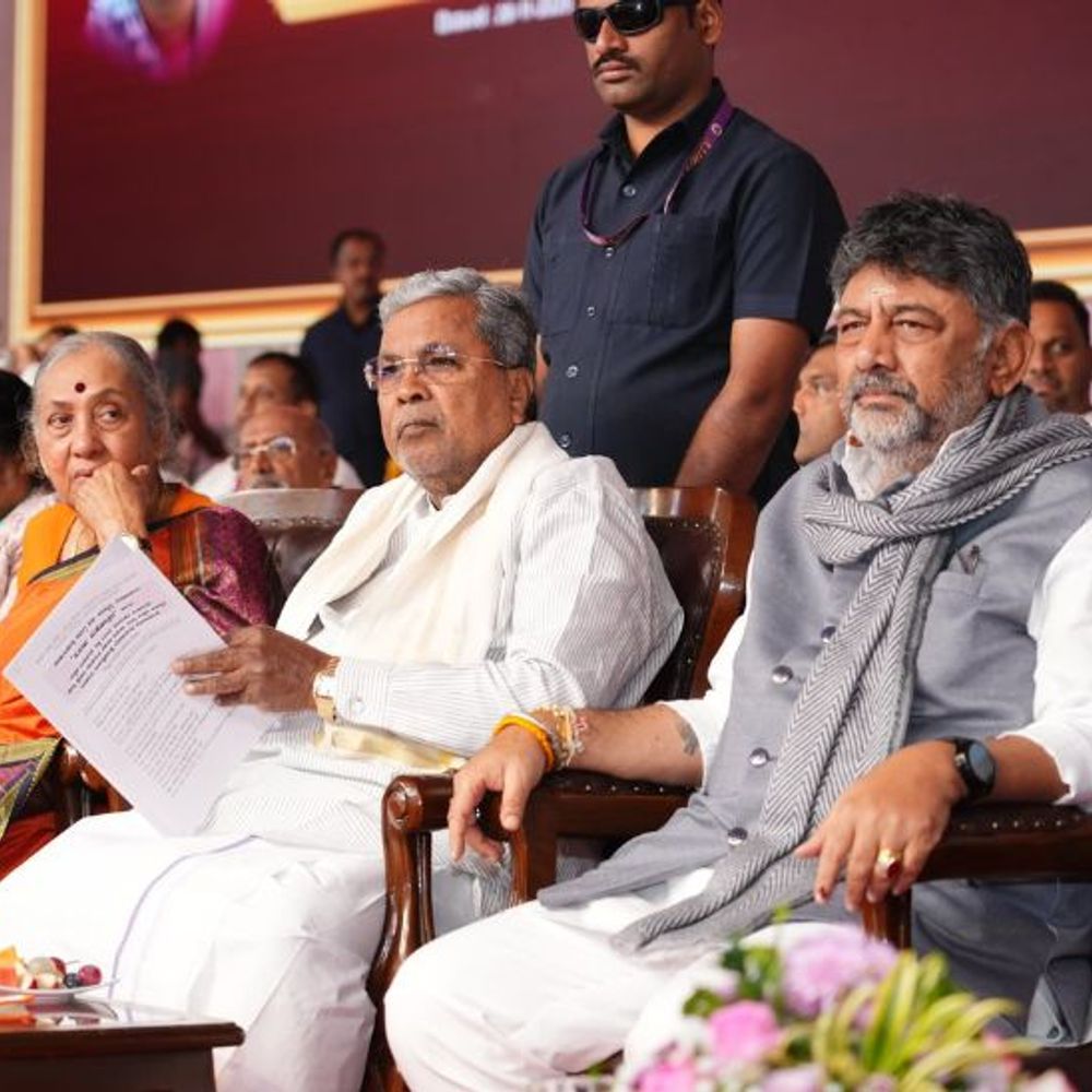 कर्नाटक CM विवाद, सिद्धारमैया बोले- शिवकुमार को नाश्ते पर बुलाया:हाईकमान ने मीटिंग करने को कहा है; डिप्टी सीएम ने कहा- मुझे कुछ नहीं चाहिए