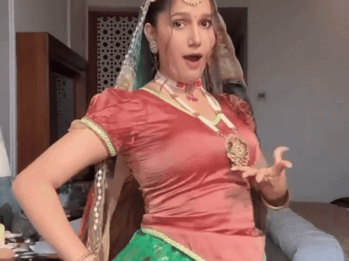 हरियाणवी डांसर सपना चौधरी का नए गाने पर डांस,VIDEO:‘हरियाणा में रौला’ पर किए स्टेप, 15 दिन में 6 गाने रिलीज, 2026 में आएगी बायोपिक