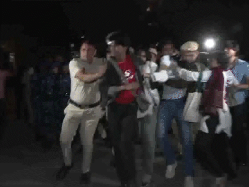 राहुल बोले-साफ हवा मांगने वालों से अपराधियों जैसा व्यवहार क्यों:प्रदूषण का विरोध करने पर अरेस्ट किया था; दिल्ली की एयर क्वालिटी बेहद खराब