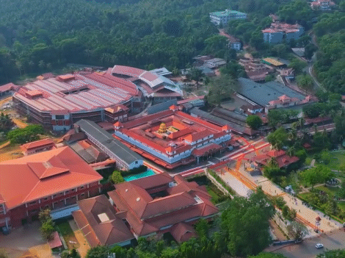 धर्मस्थला के आस-पास 25 साल में 989 अप्राकृतिक मौतें:ये मर्डर हैं या मोक्ष; कर्नाटक के 800 साल पुराने मंदिर पर सवाल