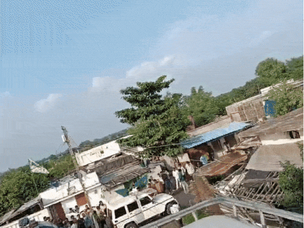 मदरसे में 20 लाख के नकली नोट, इमाम गिरफ्तार:इमाम के कमरे में 500-500 की करेंसी रखी थी; मालेगांव में बरामद नकली नोट से लिंक