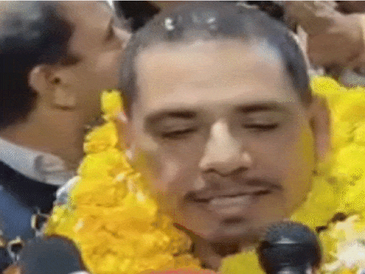 रॉबर्ट वाड्रा बोले- बिहार में दोबारा चुनाव होना चाहिए:इंदौर में कहा- जनता नतीजों से खुश नहीं; चुनाव आयोग की मदद से ये रिजल्ट आया