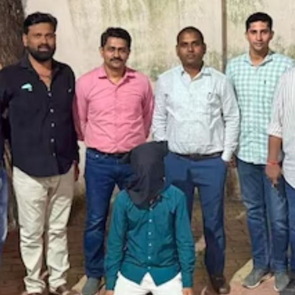 मुंबई में फ्रांस की महिला से छेड़छाड़:शिकायत के 24 घंटे में आरोपी गिरफ्तार; एम्बेसी में काम करती है पीड़ित