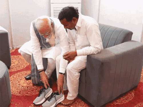 मोदी के हाथों जूते पहनने वाले रामपाल सरकार से नाराज:कैथल में बोले-मर्डर केस में न्याय नहीं मिला, अफसर अनसुना कर रहे, PM से मिलूंगा