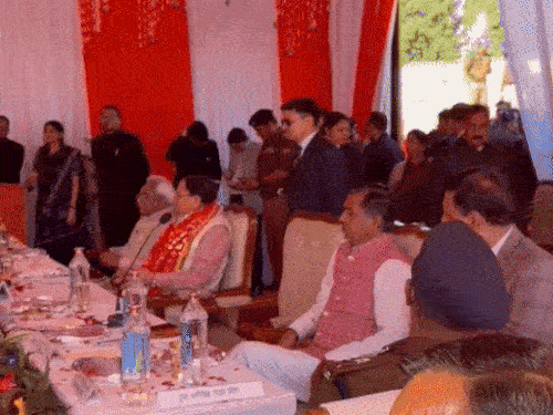 उत्तराखंड में 14 जनवरी से होगा अर्धकुंभ:4 शाही स्नान सहित 10 मुख्य स्नान की तिथियां तय; CM और 13 अखाड़ों की बैठक में फैसला