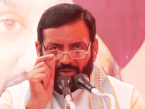 हरियाणा की दयालु योजना में फंसी 35,500 फाइलें:अब जिलों से फाइलें क्लियर होंगी, मुख्यालय में स्टाफ कम; CM के पास महकमा