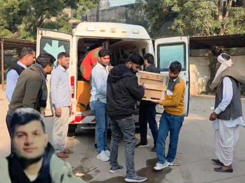 रूस से MBBS स्टूडेंट का शव अलवर लाया गया:चाचा बोले- ये मर्डर है, आत्महत्या करने वाला कपड़े क्यों उतारेगा?