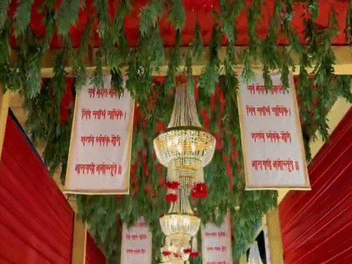 मंडप में गीता के श्लोक, भगवान की मौजूदगी में फेरे:'सनातन थीम' पर शादी पहली पसंद, बजट का 30 से 35% हिस्सा थीम-डेकोरेशन पर खर्च