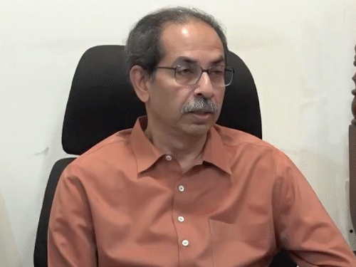 उद्धव बोले- संसद में उनके सांसद ‘वंदे मातरम’ नारा लगाएंगे:BJP में हिम्मत है तो उन्हें बाहर फेंककर दिखाए, राज्यसभा सचिवालय ने नारे पर रोक लगाई है