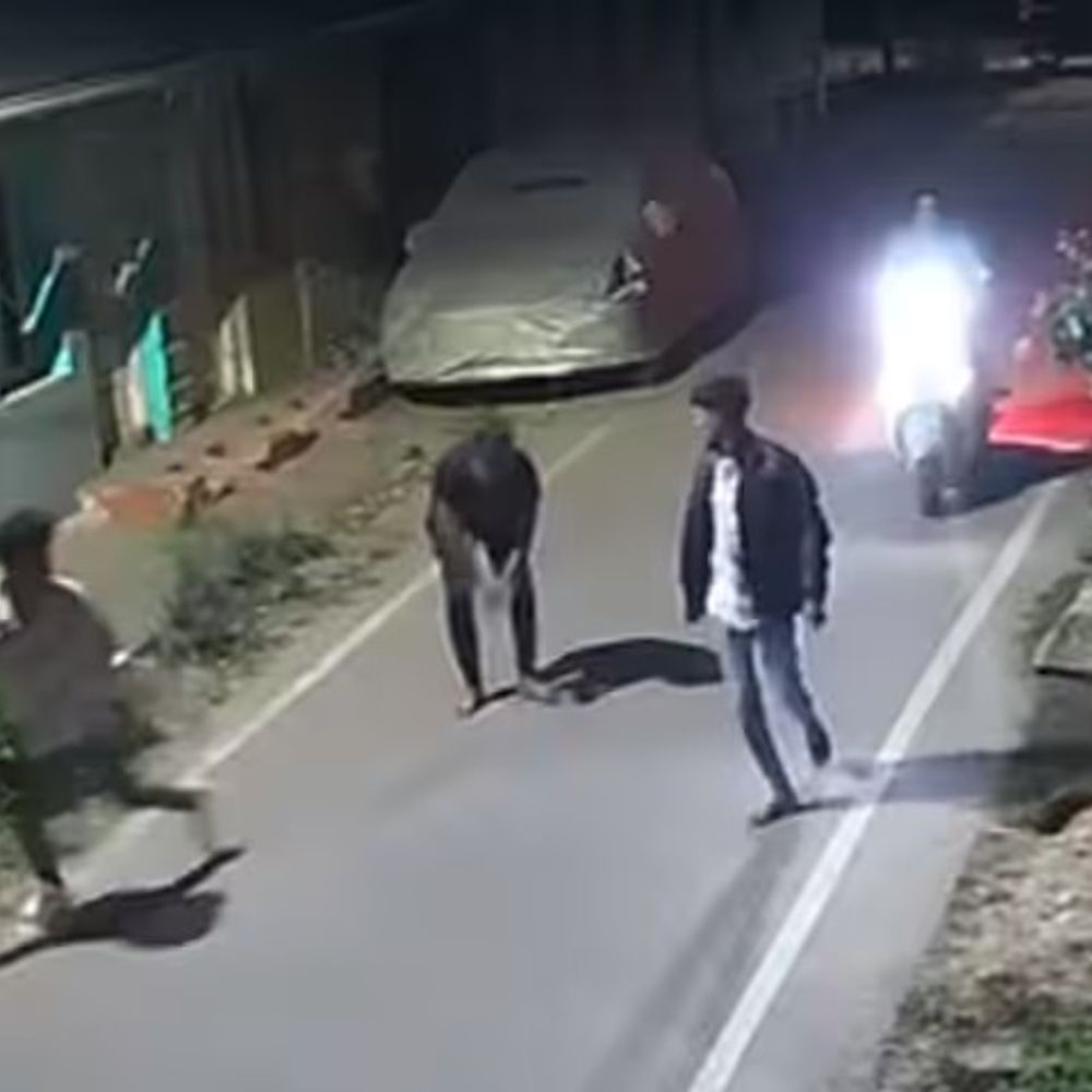 कर्नाटक के शिवमोग्गा में युवक पर धर्म पूछकर हमला:हिंदू बताने पर मारपीट, 50 हजार लूटे; डर के मारे दो दिन बाद शिकायत दर्ज कराई