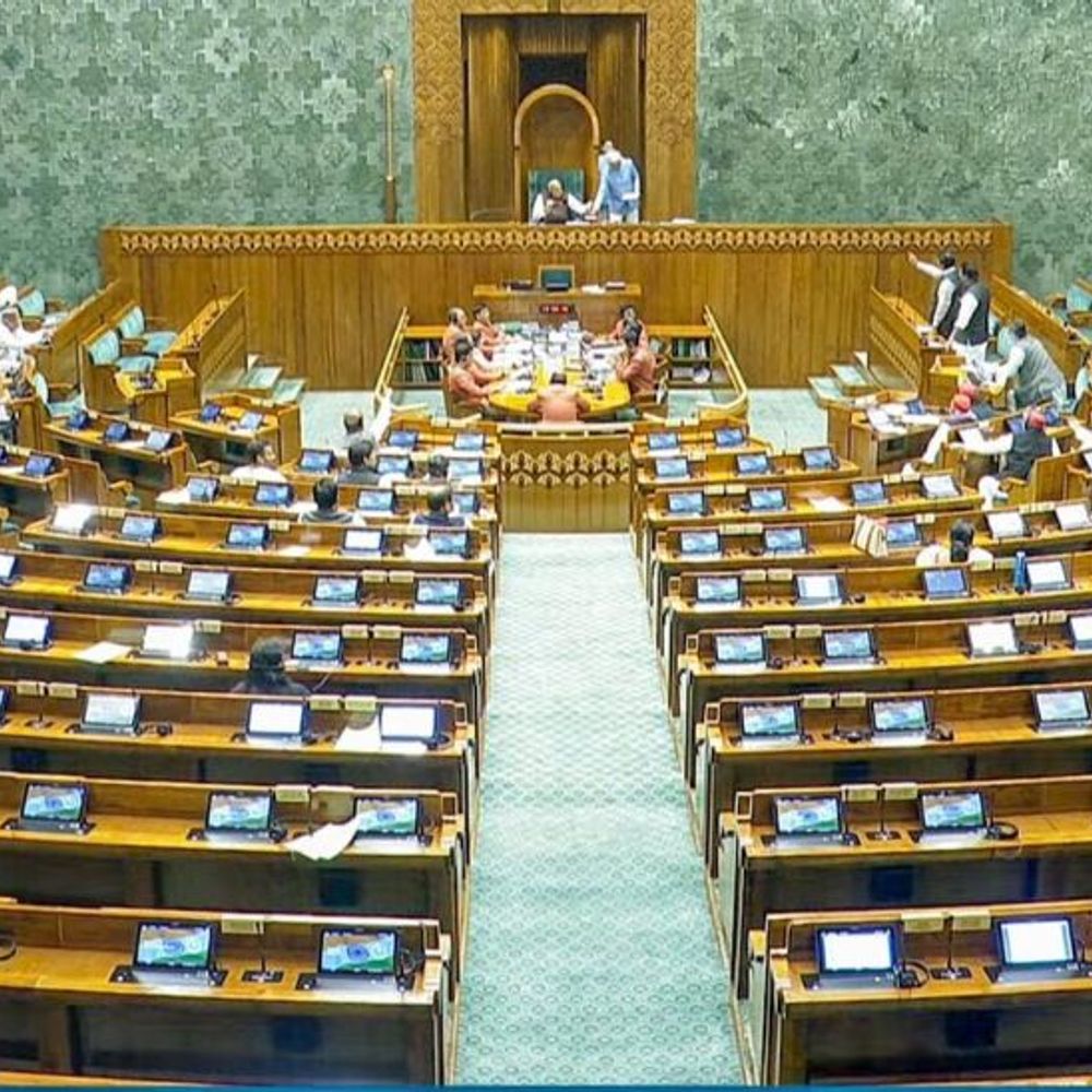 संसद के शीतकालीन सत्र में 10 बिल पेश होंगे:प्राइवेट कंपनियों को एटॉमिक पॉवर प्लांट लगाने की परमिशन, UGC खत्म करने वाला बिल भी आएगा