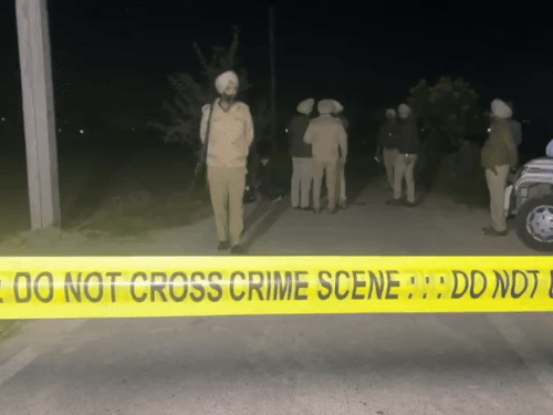 अमृतसर पुलिस एनकाउंटर में बदमाश ढेर:नाके पर रुकने कहा तो गोलियां चलाईं, जवाबी फायरिंग में मारा गया, साथी फरार, हथियार बरामद