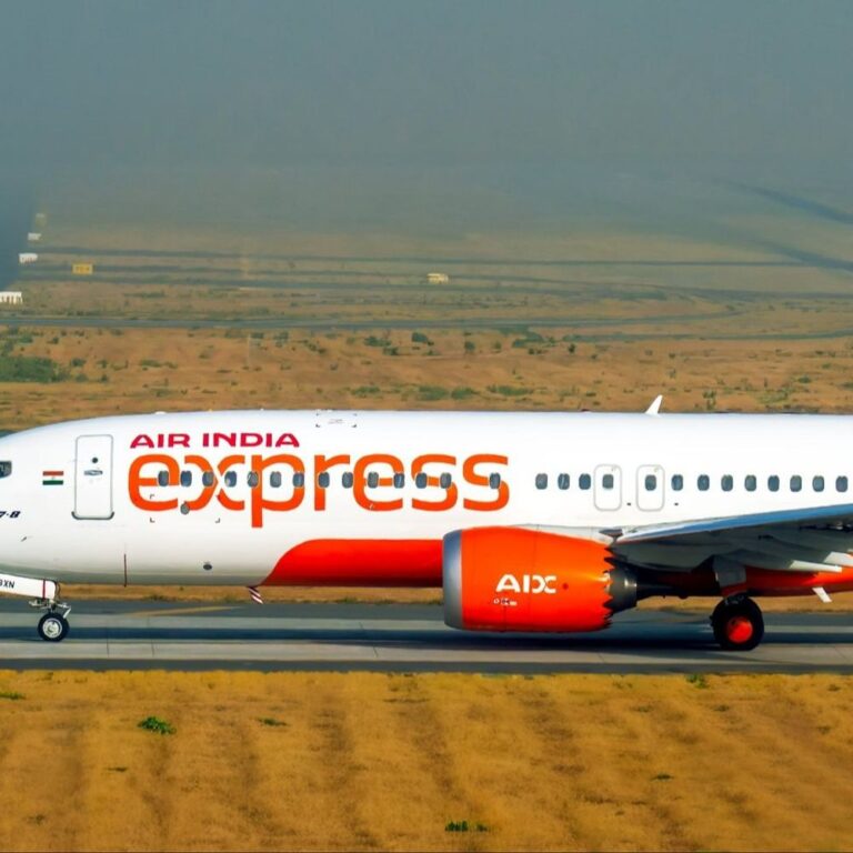 एअर इंडिया एक्सप्रेस फ्लाइट के टायर फटे:जेद्दा से कालीकट जा रही थी, कोचीन में उतारा गया; 160 यात्री सुरक्षित