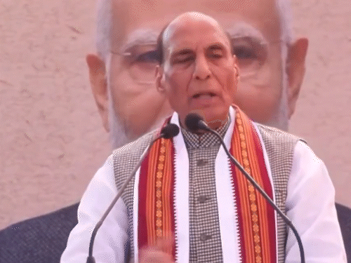 राजनाथ बोले-नेहरू सरकारी पैसे से बाबरी मस्जिद बनाना चाहते थे:सरदार पटेल ने उन्हें ऐसा करने से रोका; स्टेच्यू ऑफ यूनिटी से पटेल को सम्मान मिला