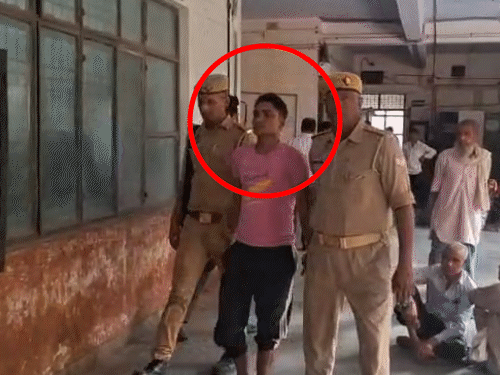 यूपी में बच्चियों के सीरियल रेपिस्ट को चौथी बार उम्रकैद:पिता सरकारी टीचर, एक महीने में 4 बच्चियों से दरिंदगी; अश्लील वीडियो बना लेता था