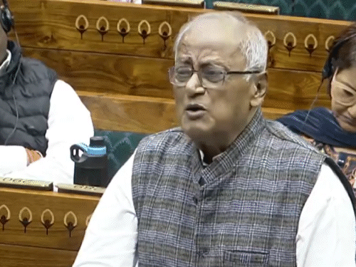 वित्तमंत्री ने हिंदी में बोला, TMC सांसद ने आपत्ति जताई:कहा- मैं बंगाली, कैसे समझूंगा; निर्मला का जवाब- मैं हिंदी या तमिल बोलूं, आपको दिक्कत क्या