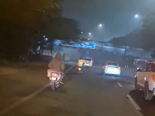 दिल्ली में ऑपरेशन आघात 3.0 के तहत 285 लोग गिरफ्तार:12258 क्वार्टर अवैध शराब, 6 किलो गांजा, 2.30 लाख रुपए जब्त; 1306 लोगों से पूछताछ