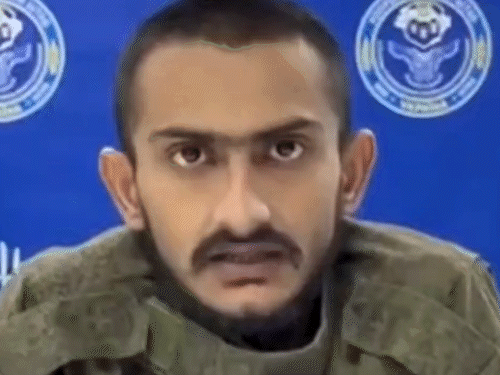 यूक्रेनी सेना की कैद में गुजरात का छात्र, VIDEO भेजा:कहा- ड्रग्स केस में फंसाकर मुझे रूसी सेना में जबरन भर्ती कराया, जंग पर भेजा