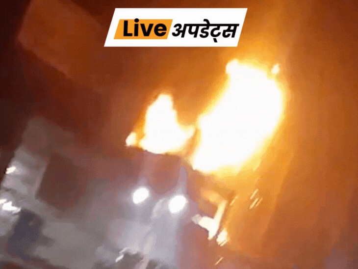 भास्कर अपडेट्स:दिल्ली के चांदनी चौक में दुकान में आग लगी; दमकल की 5 गाड़ियां बुझाने में जुटीं