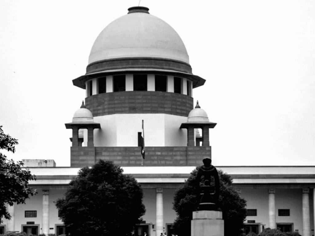 दिल्ली-NCR प्रदूषण, सुप्रीम कोर्ट बोला- सिर्फ किसान जिम्मेदार नहीं:कोविड में भी पराली जलाई फिर भी आसमान साफ था; सरकार एक्शन प्लान पर दोबारा विचार करे