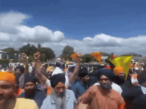 न्यूजीलैंड में सिख नगर कीर्तन का विरोध क्यों हुआ:विरोधी गुट का नेता बोला- सड़कें बंद कीं, तलवारें-खालिस्तानी झंडे लहराए; पंजाब में आक्रोश फैला