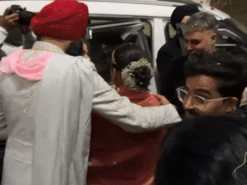 समधन को कॉल,3 मिनट बाद दुल्हन की मां की मौत:बेटी की चिंता सता रही थी; विदाई के वक्त दौड़कर आखिरी बार पिता से मिली बेटी