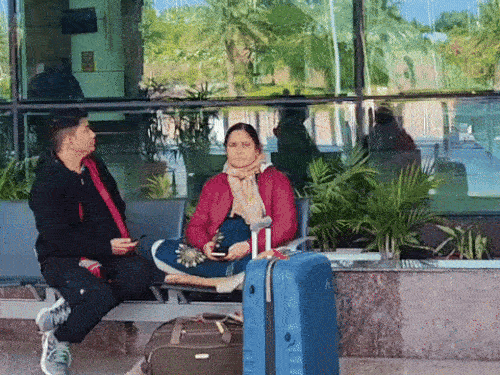 उत्तराखंड में इंडिगो की तीन फ्लाइट्स कैंसिल:दिल्ली और लखनऊ समेत तीन शहरों की फ्लाइट रद्द; 2 डिले दिख रही