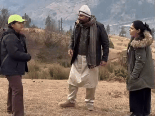 नवजोत सिद्धू बोले- बादल इन हिमाचल:बादल सिंह जी यहां पहुंच गए, गुरू कमाल हो गई; मनाली में घूमने का VIDEO शेयर किया