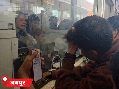 जयपुर एयरपोर्ट पर यात्रियों का हंगामा, 18 फ्लाइट्स कैंसिल:मुंबई का किराया 38 हजार तक पहुंचा; फ्लाइट रद्द होने पर भावुक हो गई महिला