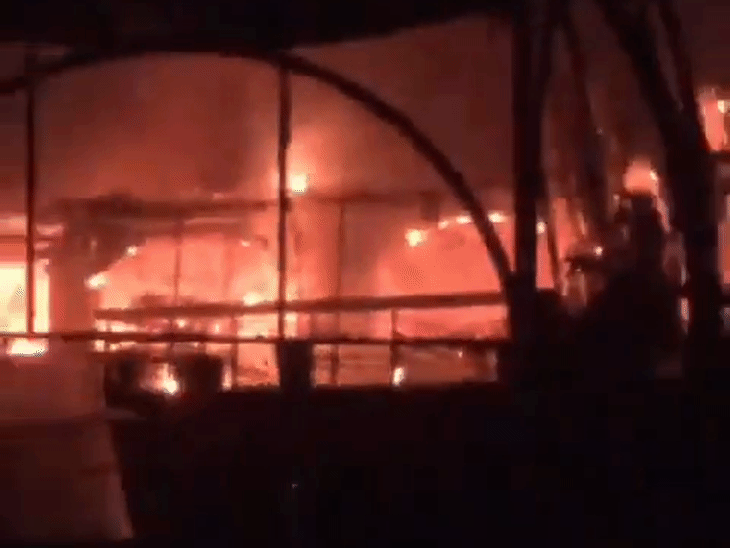 गोवा के नाइट क्लब में सिलेंडर ब्लास्ट, 25 मौतें:क्लब का मैनेजर गिरफ्तार; 4 टूरिस्ट समेत 18 लोगों के शवों की पहचान की गई