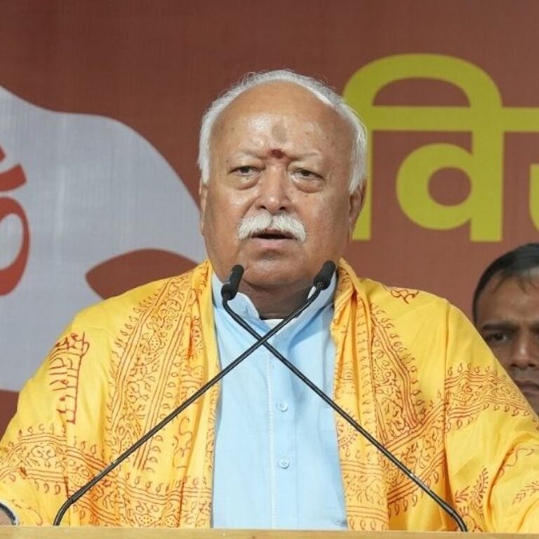 भागवत बोले-हम जहां रहते हैं वो हिंदू घर जैसा दिखे:दीवारों पर विवेकानंद की तस्वीर हो या माइकल जैक्सन की, यह तय करना होगा