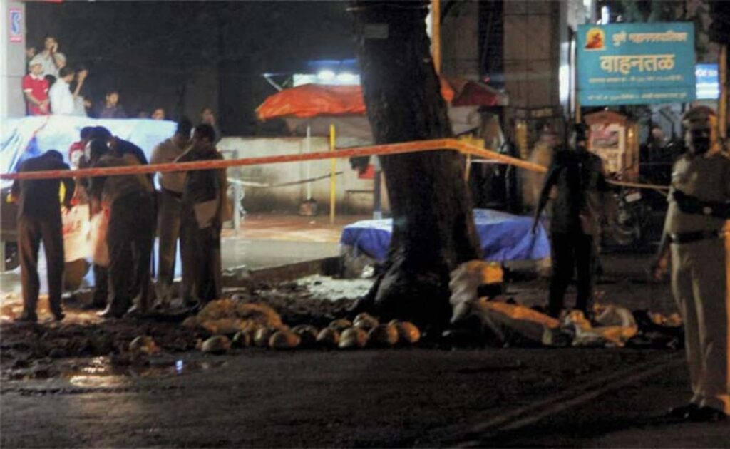 2012 Pune Serial Blasts Accused Shot Dead In Maharashtra