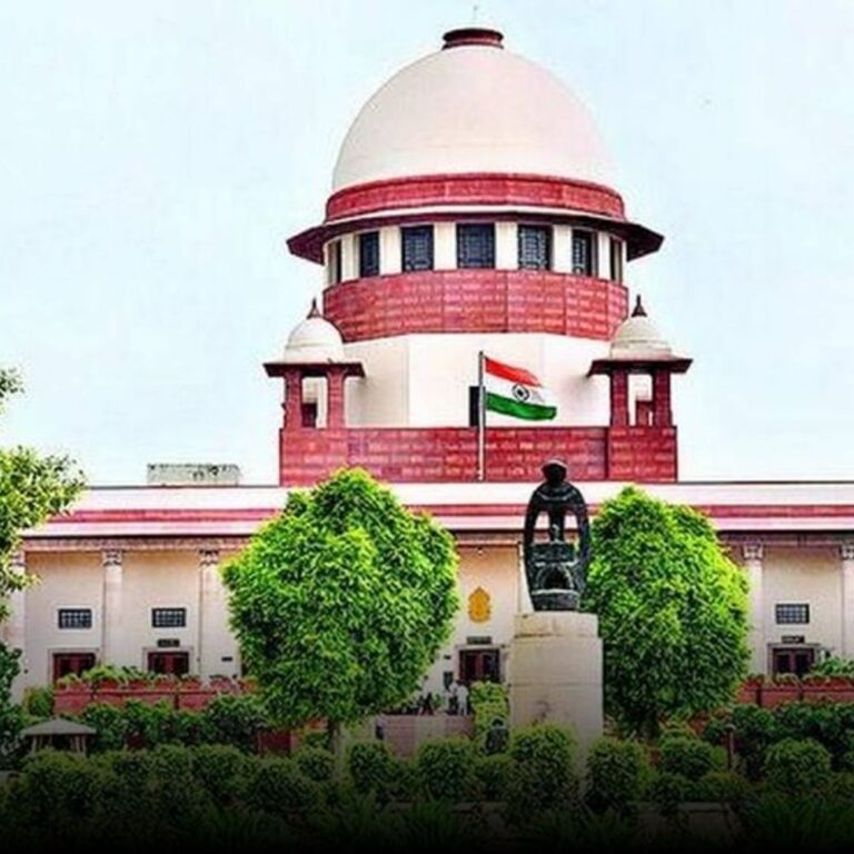 सुप्रीम कोर्ट बोला-कंटेम्प्ट ऑफ कोर्ट आलोचना दबाने का हथियार नहीं:बॉम्बे हाईकोर्ट से 1 हफ्ते की सजा पाने वाली महिला को राहत