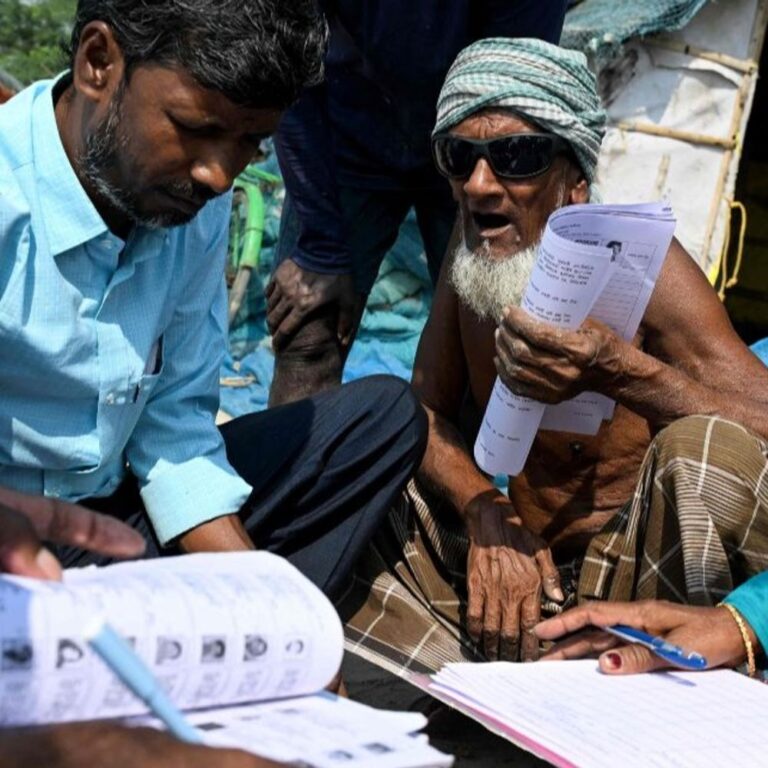 बंगाल SIR- वोटर लिस्ट से 58 लाख+ नाम हटे:ममता की भवानीपुर सीट में 44 हजार नाम डिलीट; साउथ 24 परगना जिले से 8 लाख नाम कटे