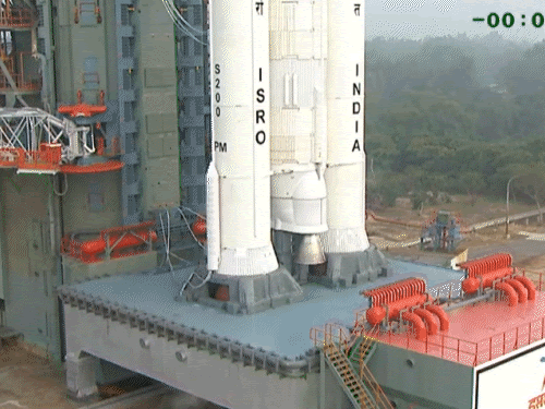 इसरो ने 6100kg का अमेरिकी सैटेलाइट लॉन्च किया:भारत से भेजा गया यह सबसे भारी उपग्रह; धरती पर कहीं से भी वीडियो कॉल कर सकेंगे