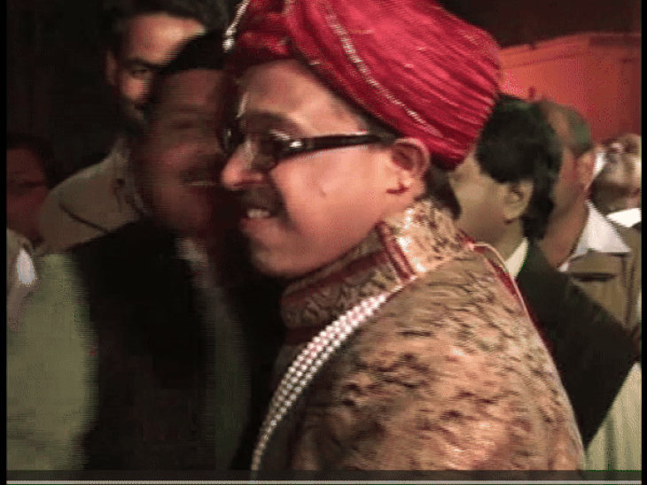 MP भाजयुमो के प्रभारी रहे नितिन नबीन:प्रदेश महामंत्री को शादी में घोड़ी चढ़ाने आए थे भोपाल; अब बीजेपी के कार्यकारी राष्ट्रीय अध्यक्ष बने