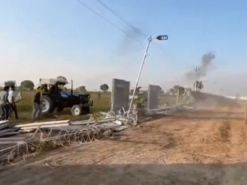 किसान नेता बोले- ...नहीं तो पुलिस लाशें बिछा देती:राजस्थान में एथेनॉल फैक्ट्री का विरोध, किसानों से दो दौर की वार्ता विफल