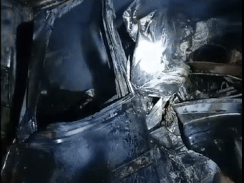 दिल्ली-मुंबई एक्सप्रेस-वे पर पिकअप में 4 लोग जिंदा जले:3 की मौत, सीट पर चिपक गए शव, एक गंभीर घायल जयपुर रेफर