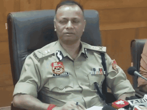 79 दिन के DGP सोशल मीडिया पर सुर्खियों में रहे:थार-बुलेट बयान से चर्चा में आए, दुष्यंत से विवाद पर हटी 72 VIP की सुरक्षा