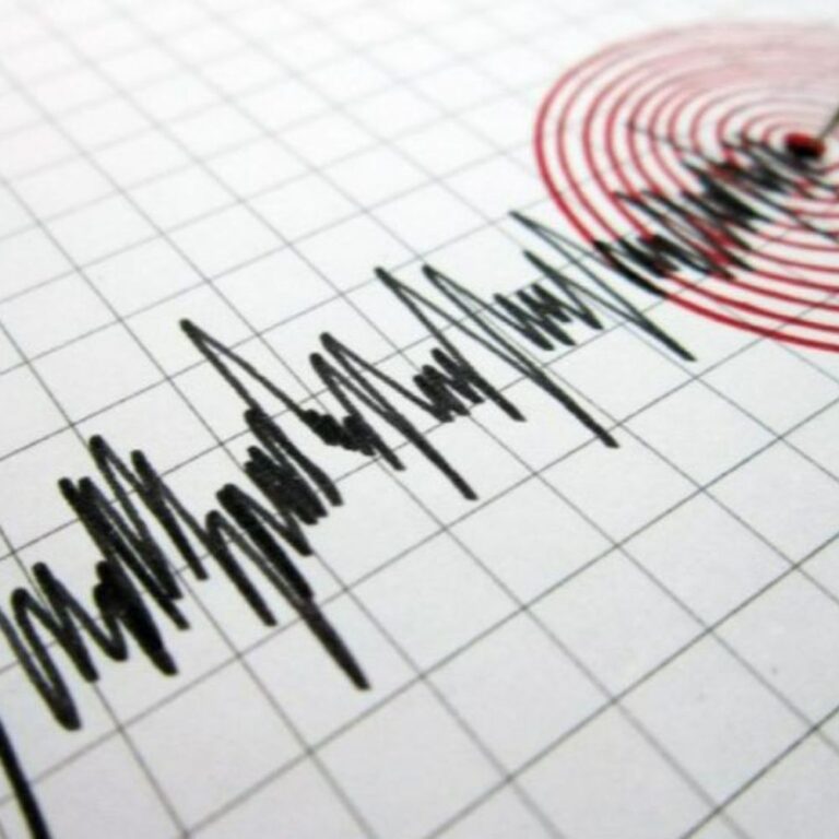 हिमाचल में आधी रात भूकंप के झटके:3.6 मापी गई तीव्रता, डरकर घरों से बाहर भागे लोग; कोई जानी नुकसान नहीं
