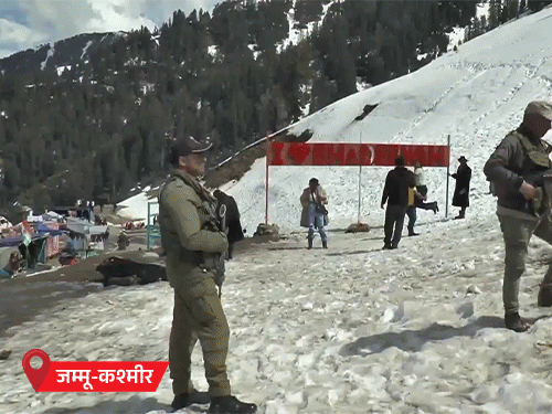 MP-यूपी समेत 5 राज्यों में बारिश का अलर्ट:MP के सीहोर में पंचायत वेब सीरीज का सेट आंधी से उड़ा; उत्तराखंड के रुद्रप्रयाग में ओले गिरे